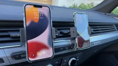 CAR PHONE HOLDER
