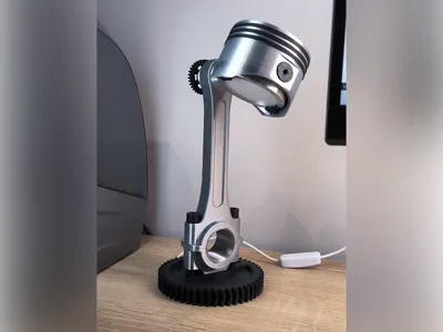 Pistone desk lamp